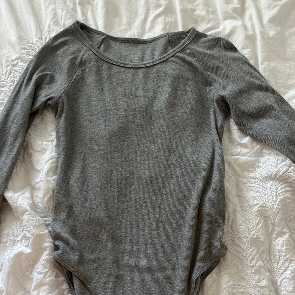 grey long sleeve body suit